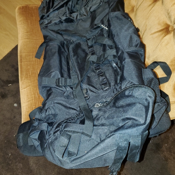 Backpack - Picture 4 of 4